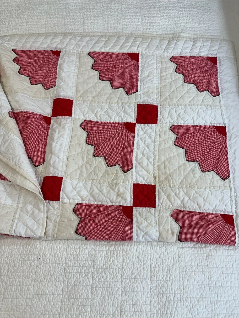 Quarter Fan Vintage Handmade Red White Gingham Patchwork Quilt - Picture 4 of 7